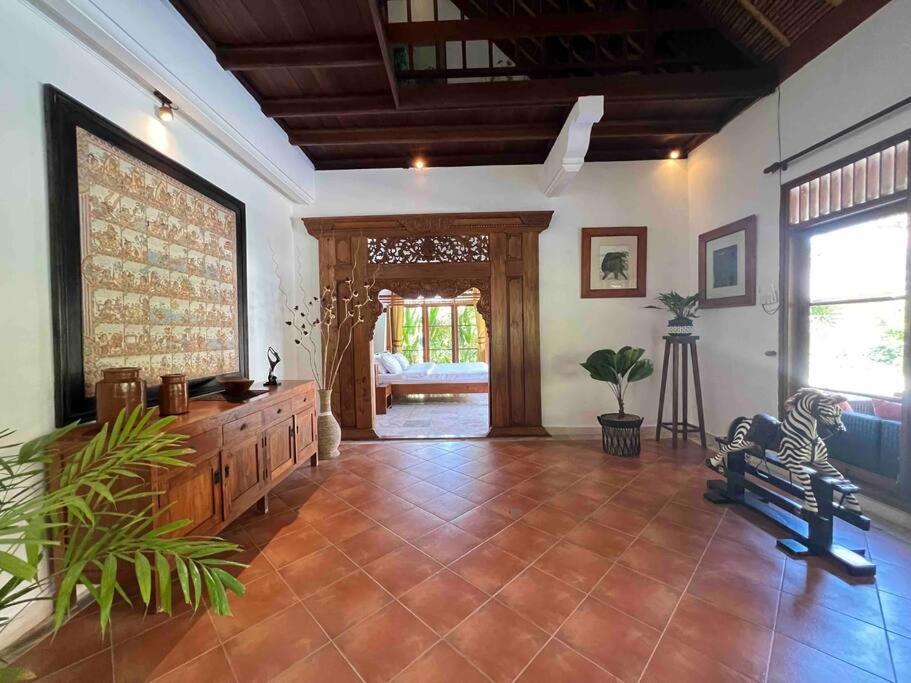 Bali Berg Villa, विला *
