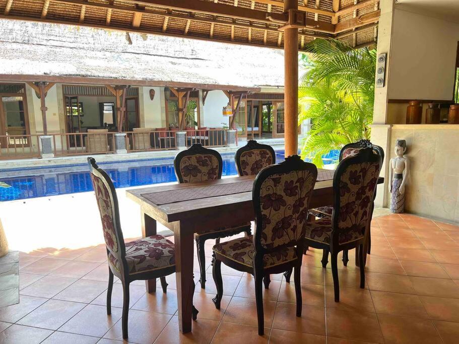 Bali Berg Villa, विला *