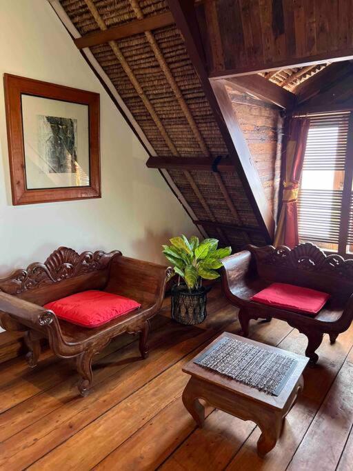 Bali Berg Villa, विला *